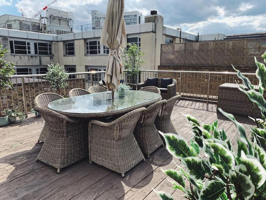 Penthouse Loft Apartment With Roof Terrace Not For Events Or Parties London Exteriör bild