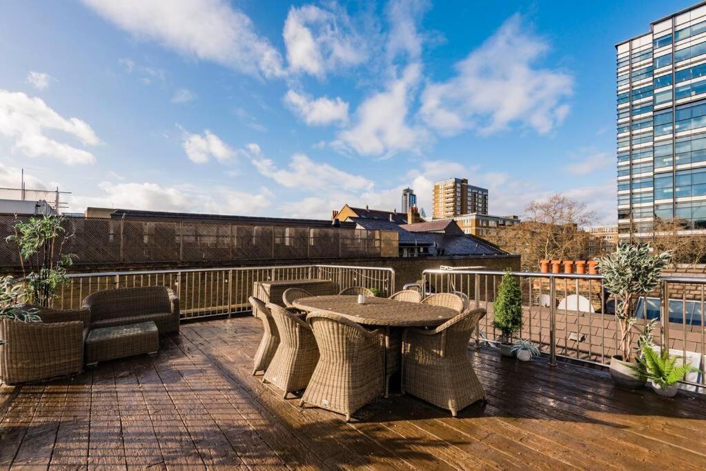 Penthouse Loft Apartment With Roof Terrace Not For Events Or Parties London Exteriör bild